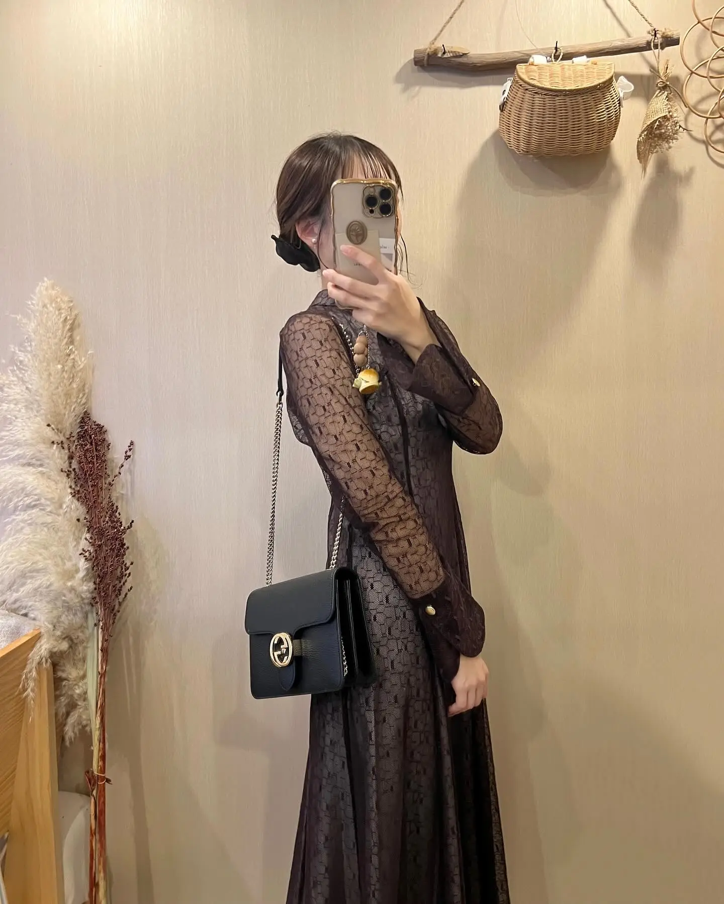 【30代】結婚式のお呼ばれドレスはどう選ぶ?ポイントやシチュエーション別で紹介