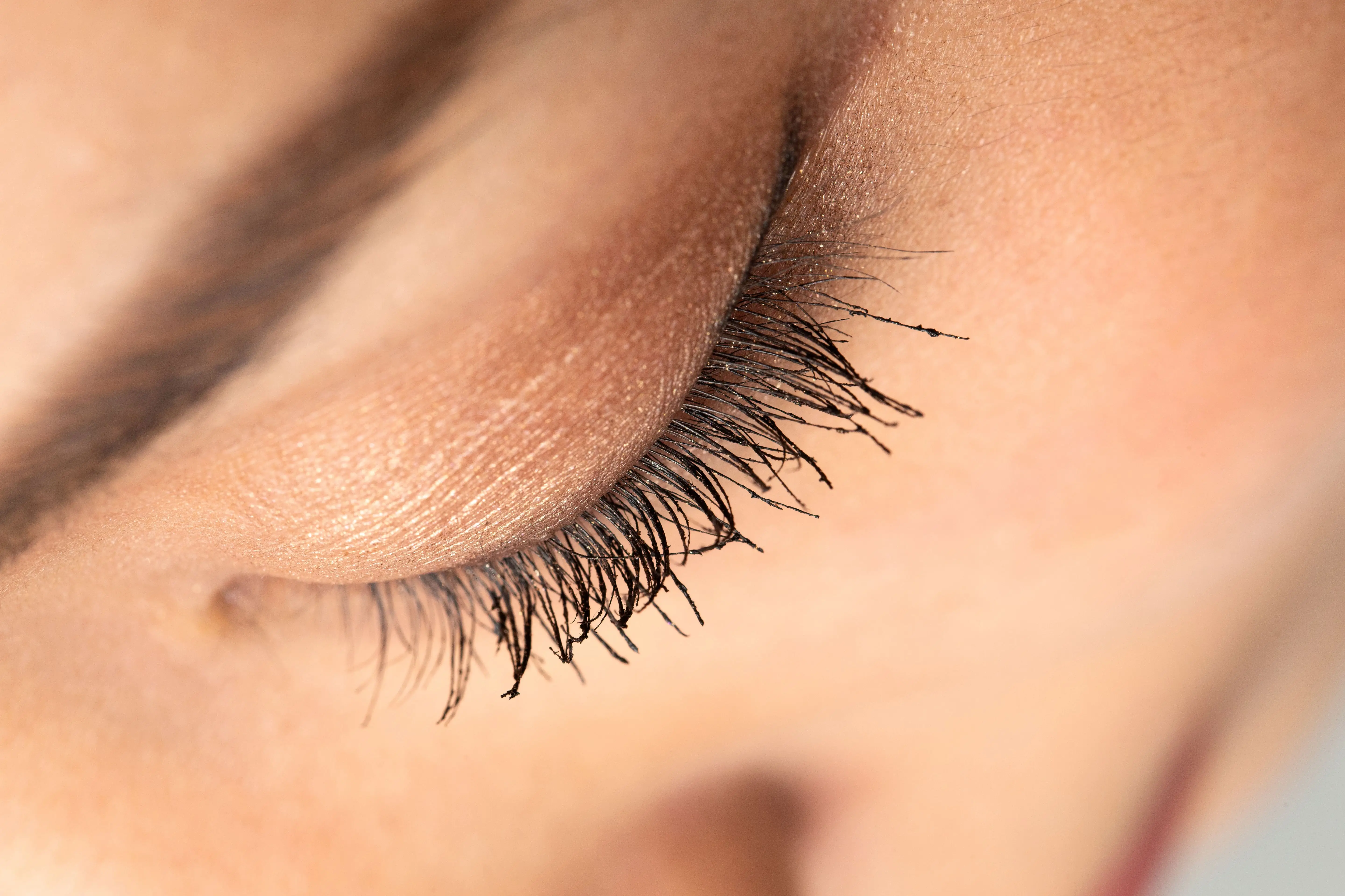 一重メイクで目が変わる！アイシャドウ・アイライン・マスカラのコツ