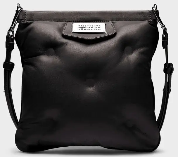 メンズショルダーバッグおすすめ10選｜人気ブランドのおしゃれなミニ・大きめも