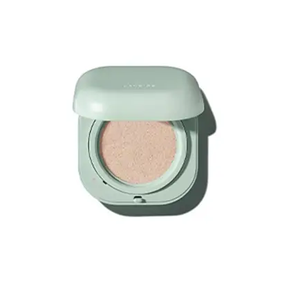 【崩れない塗り方と仕上げのコツとは？】クッションファンデの使い方を解説！