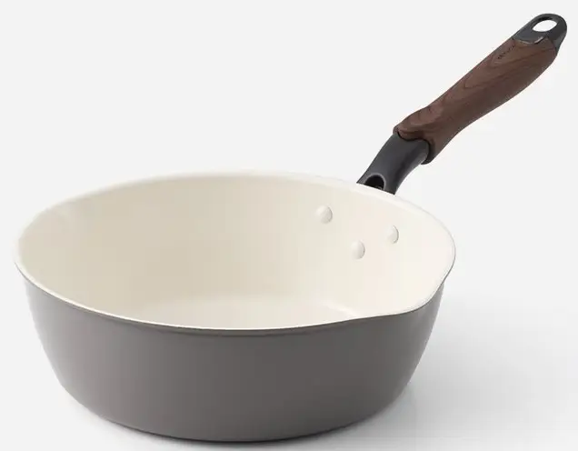 人気のフライパンおすすめ商品！長持ちする深型やセットの選び方